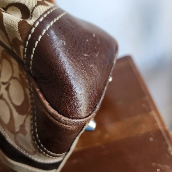 Vintage Coach Hampton Signature Demi Khaki Striped Brown and Tan Satche - Picture 5 of 14